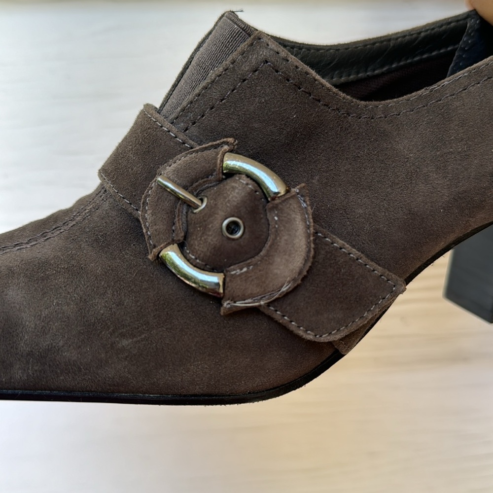 Liz Claiborne heels - slip on - Picture 8 of 8